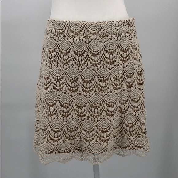 Forever 21 Stretchy Off-White Lace Mini Skirt Sz L - Picture 2 of 8